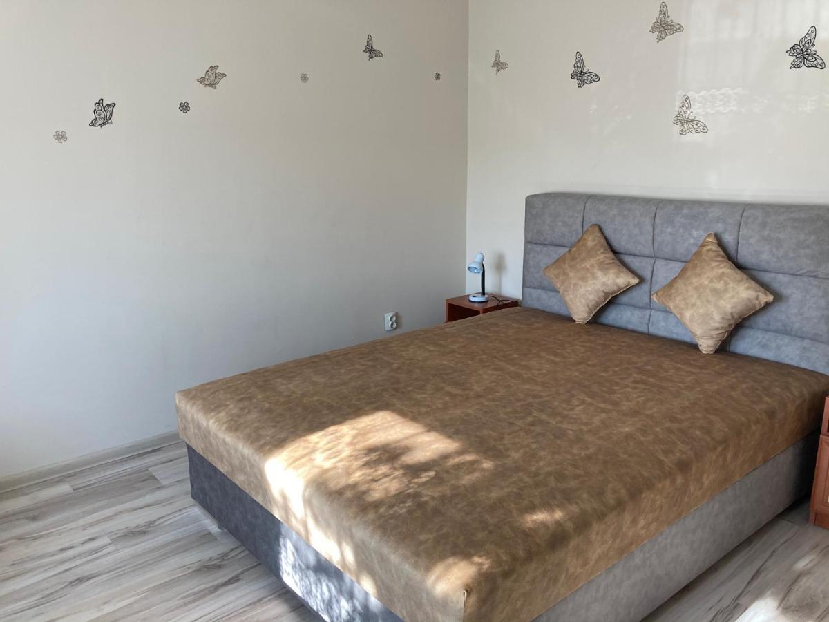 Kristaly Apartman 埃格尔 外观 照片